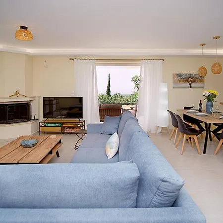 Messinian Seaview Retreat * Kyparissia