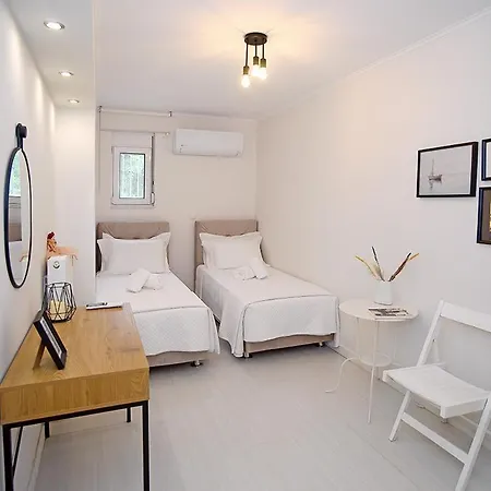 Messinian Seaview Retreat *