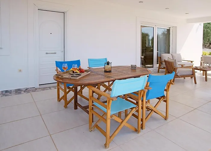 Messinian Seaview Retreat *