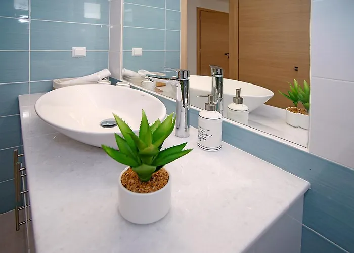 Messinian Seaview Retreat Апартаменты *