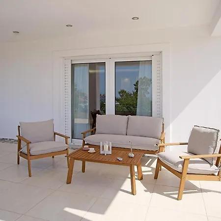 Messinian Seaview Retreat *
