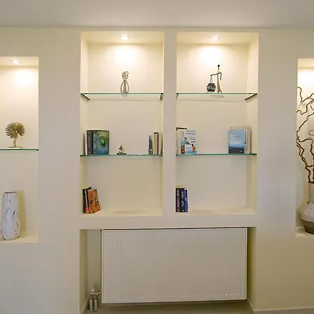 Messinian Seaview Retreat アパート キパリシア