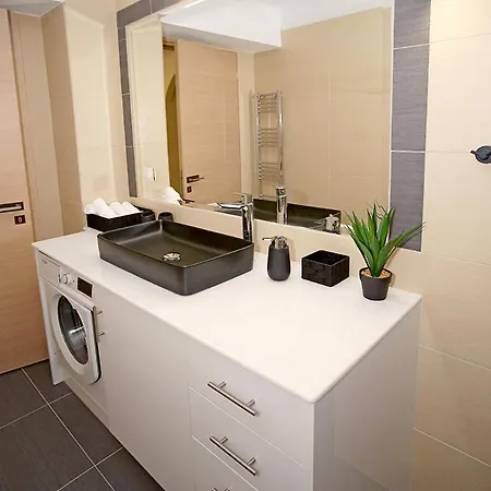 Messinian Seaview Retreat アパート *