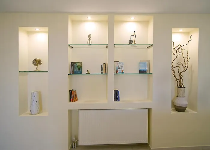 Messinian Seaview Retreat Apartment Kyparissia