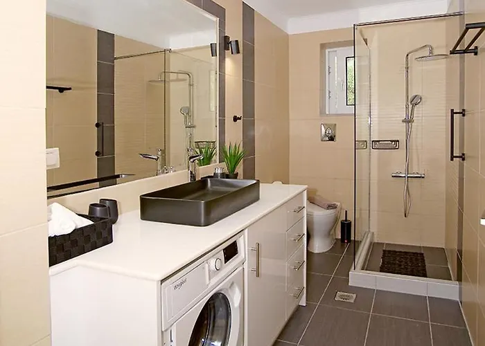 Messinian Seaview Retreat Apartment