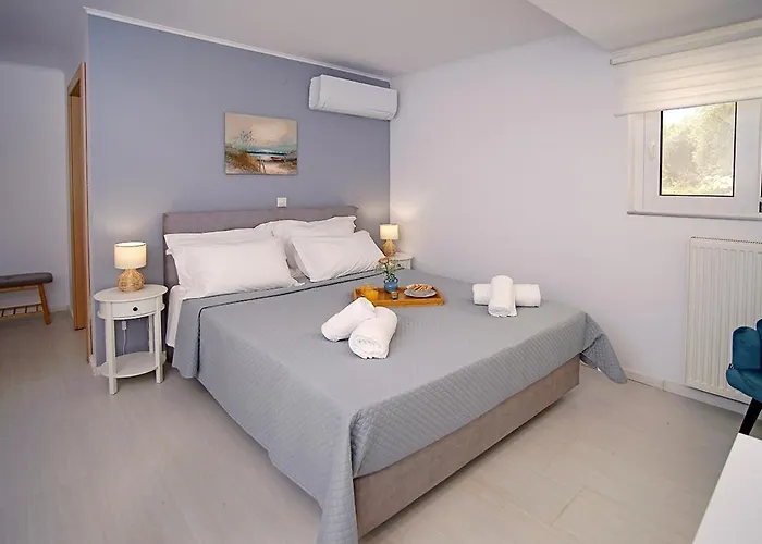 Messinian Seaview Retreat Kyparissia